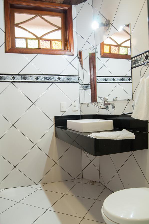 Refron Du Mar Pousada Paraty Luaran gambar